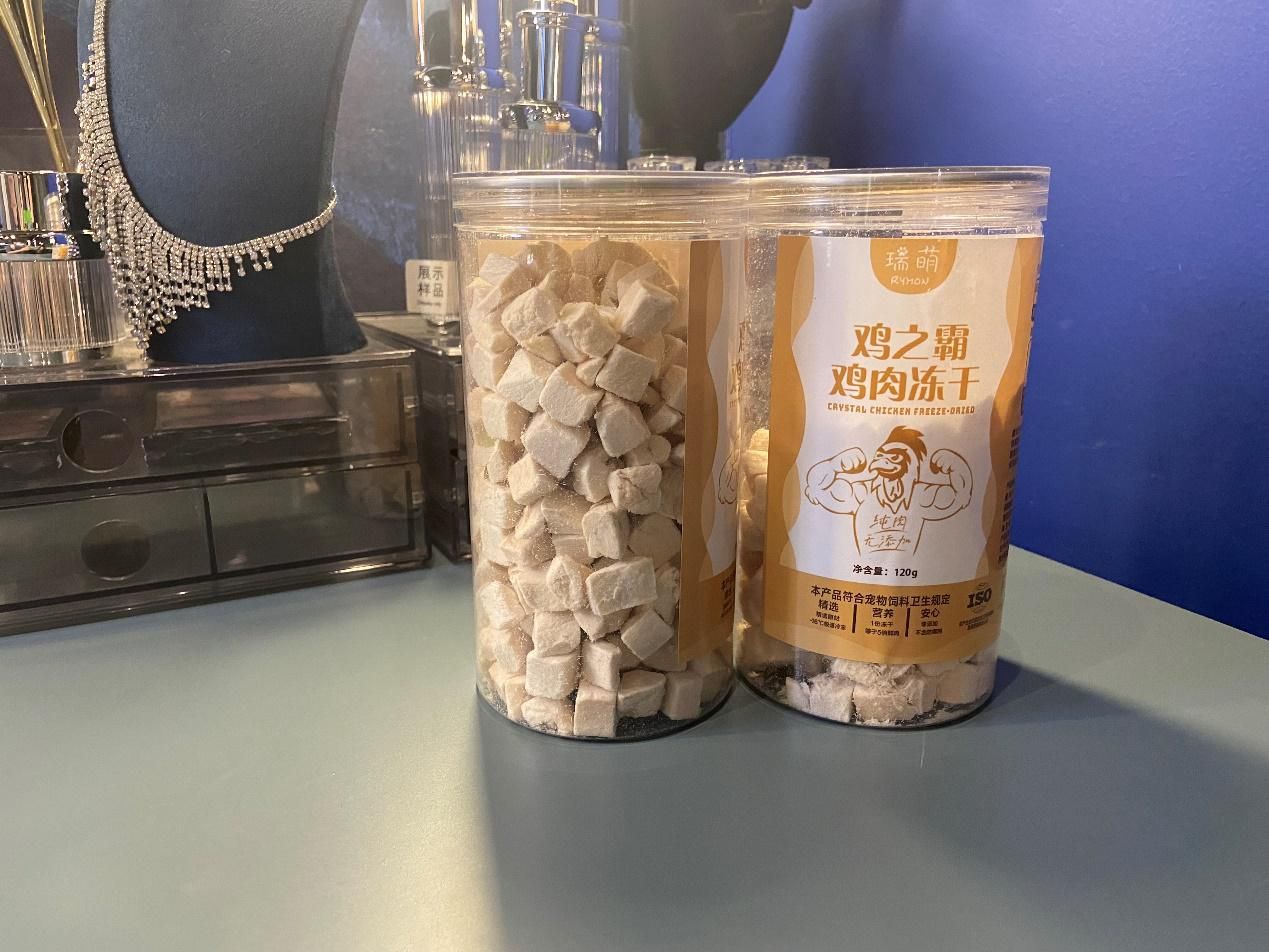 值得推荐的猫零食双十一精品推荐,猫罐头零食哪个品牌的比较好