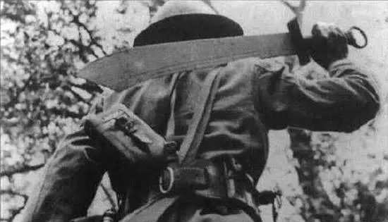 致敬八年抗战的中华英雄,致敬八零后勿忘初心