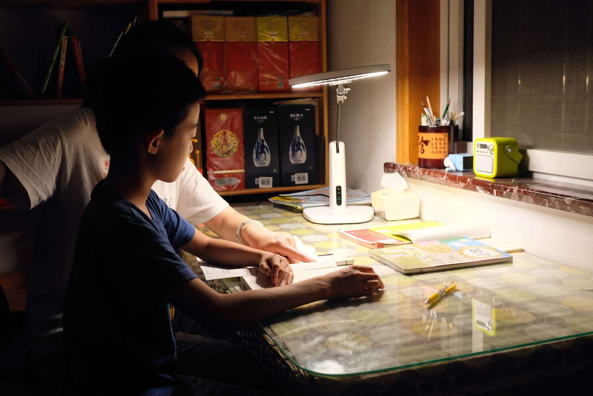 爱德华台灯真的很好吗,护眼台灯爱德华