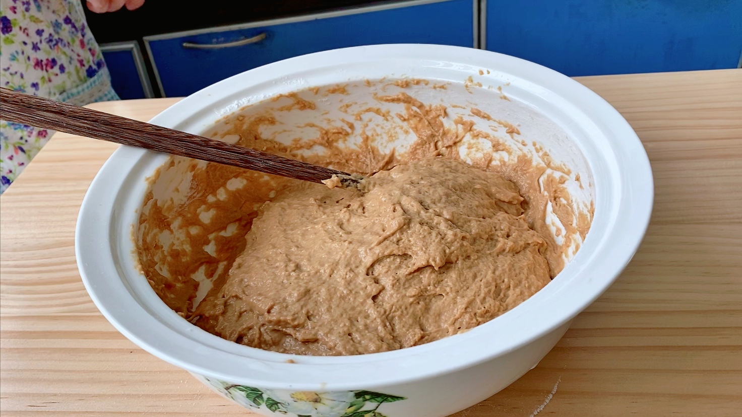 玉米发糕怎么做才不会有酸味,发糕发酵过头有酸味还能吃吗