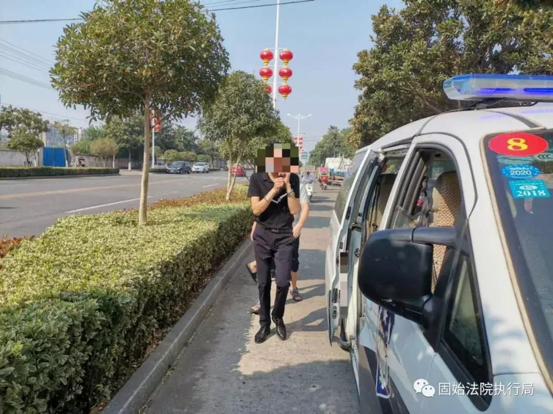 献礼国庆，固始法院干警周末执行忙