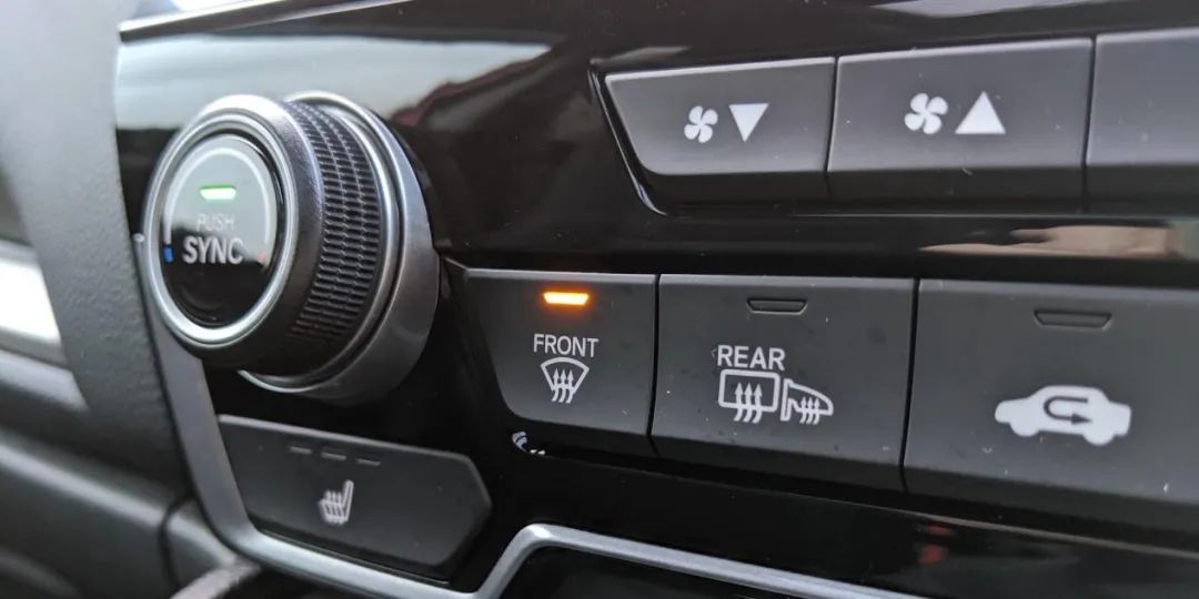 自驾游必备神器你的车上准备了吗,自驾游用车小常识大全