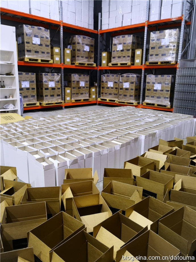 从代理品牌起家,从生产商到经销商到零售商