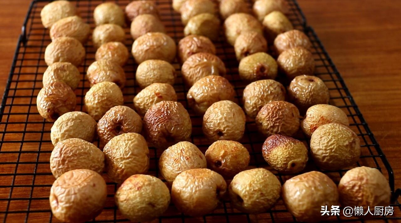 又到了吃枣子的季节，吃不完的枣子可以这样做，保存时间长