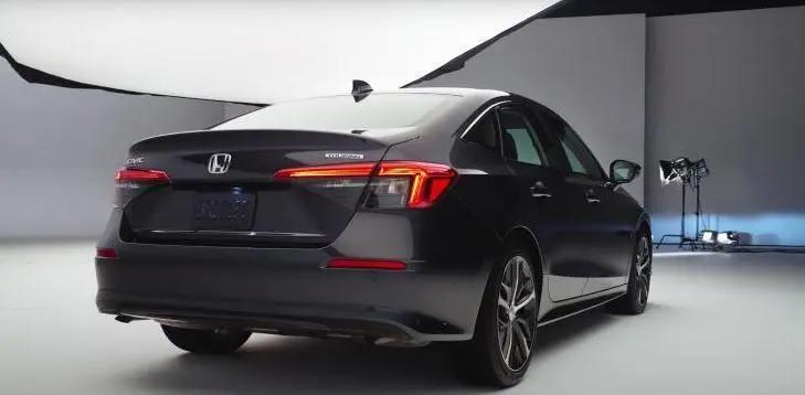 思域卡罗拉雷凌轩逸如何选,2023款思域1.5t对比混动评测