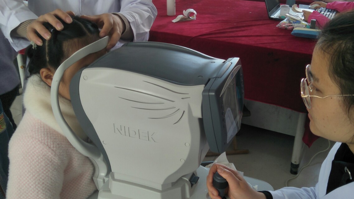 人民医院儿童近视,人民医院临泉体检学生