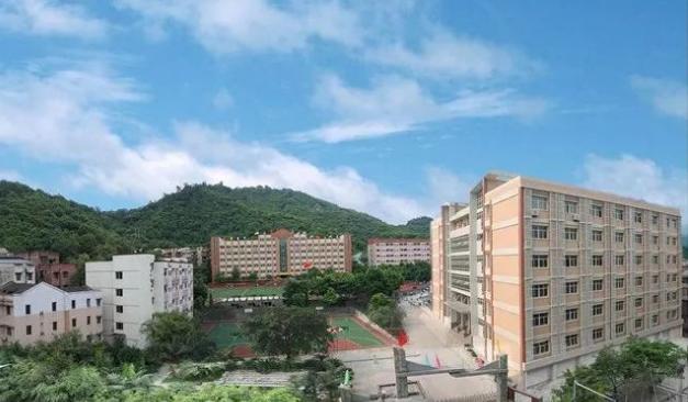 沙坪坝区重点初中,沙坪坝区中学招生陷阱表