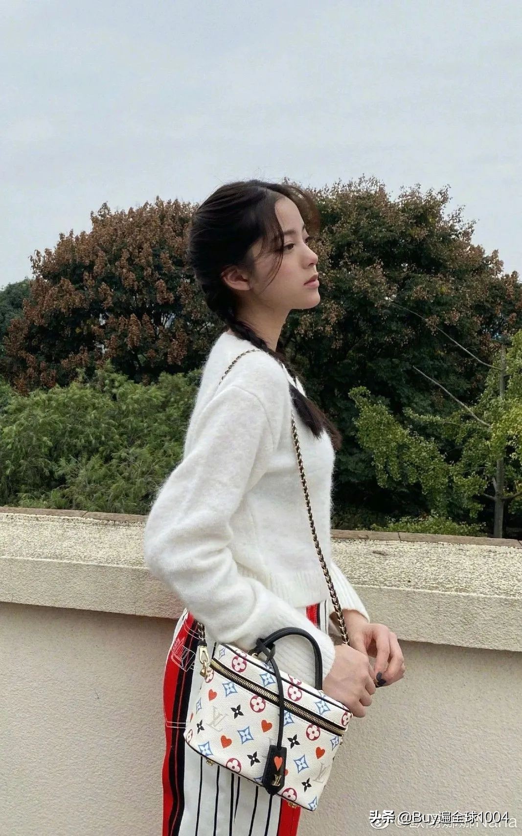 欧阳娜娜的早期写真,欧阳娜娜写真惹争议照片