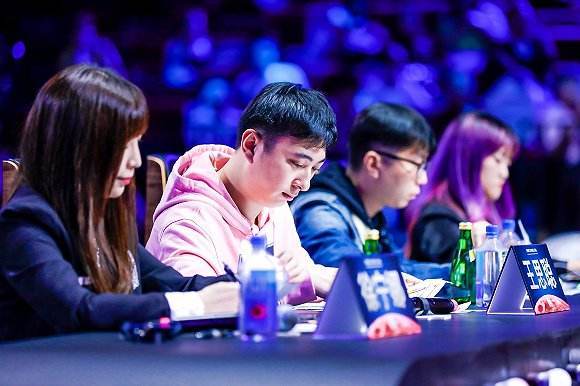 王思聪翻车是偶然还是必然,王思聪有多火