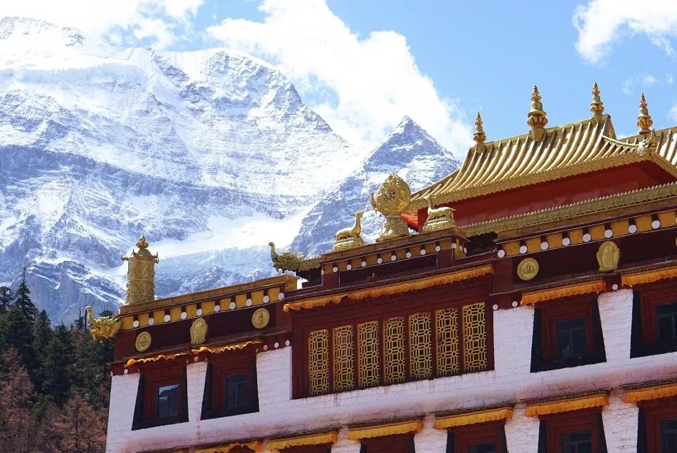 四月去稻城亚丁攻略,在四月的旅行