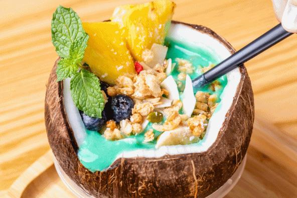 椰子碗甜品颜值高,火爆ins的椰子碗直接送