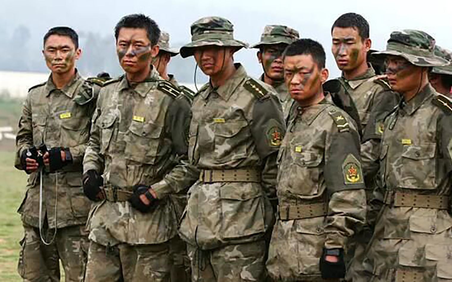 士兵突击袁朗为什么写伍六一名字,士兵突击老a伍六一