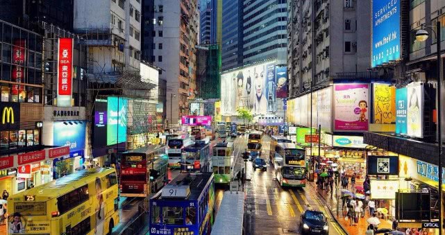 香港代购一般去哪里买大牌化妆品,一群代购