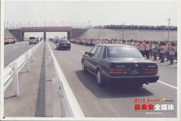 一条条公路,一条条公路纵横交错