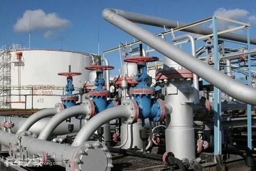 国六lng车价格,国六lng牵引车费气