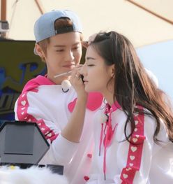 任嘉伦哪年进娱乐圈,英年早婚的男星任嘉伦28岁喜当爹