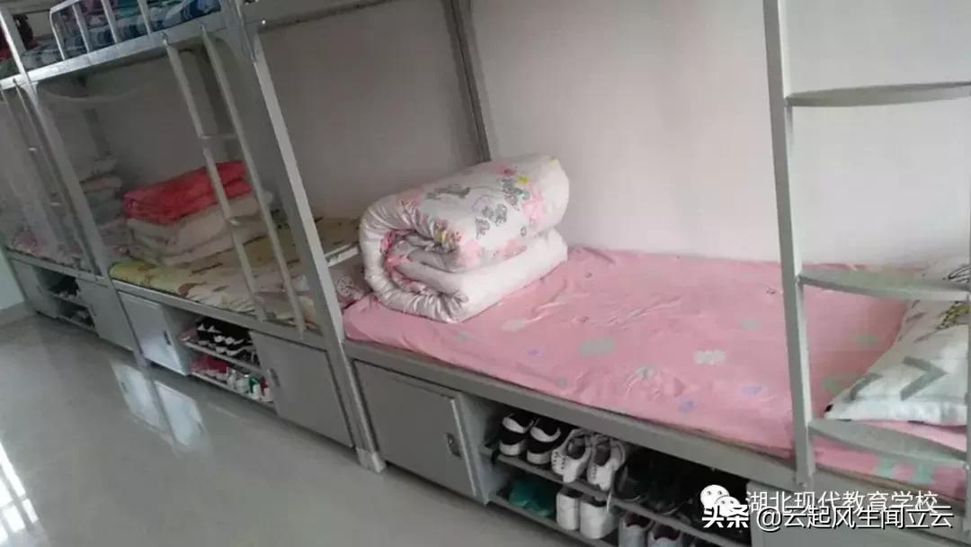 湖北现代教育随州第一职业中学,湖北随州现代教育学校官网招生