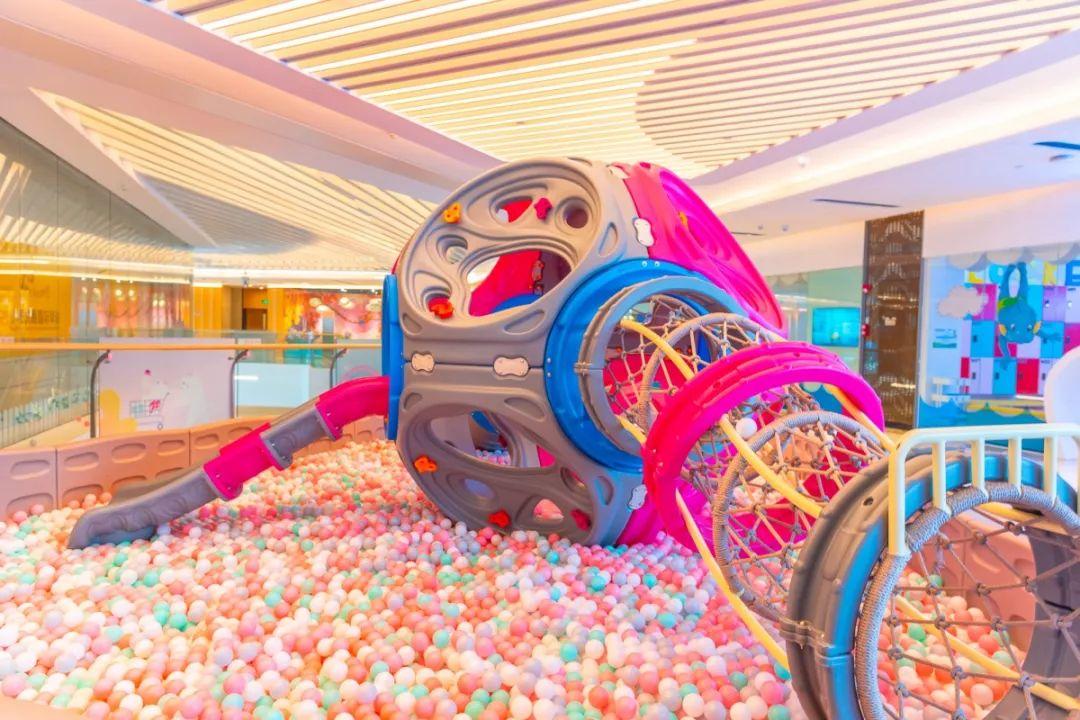 至强扫货攻略！佛山CBD潮玩新地标，女生月购物狂欢！