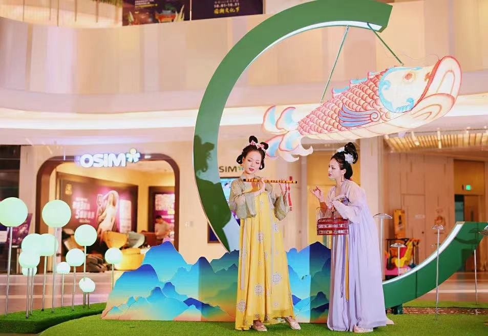 致敬大国之美、彰显年轻个性，这一轮国潮风正盛