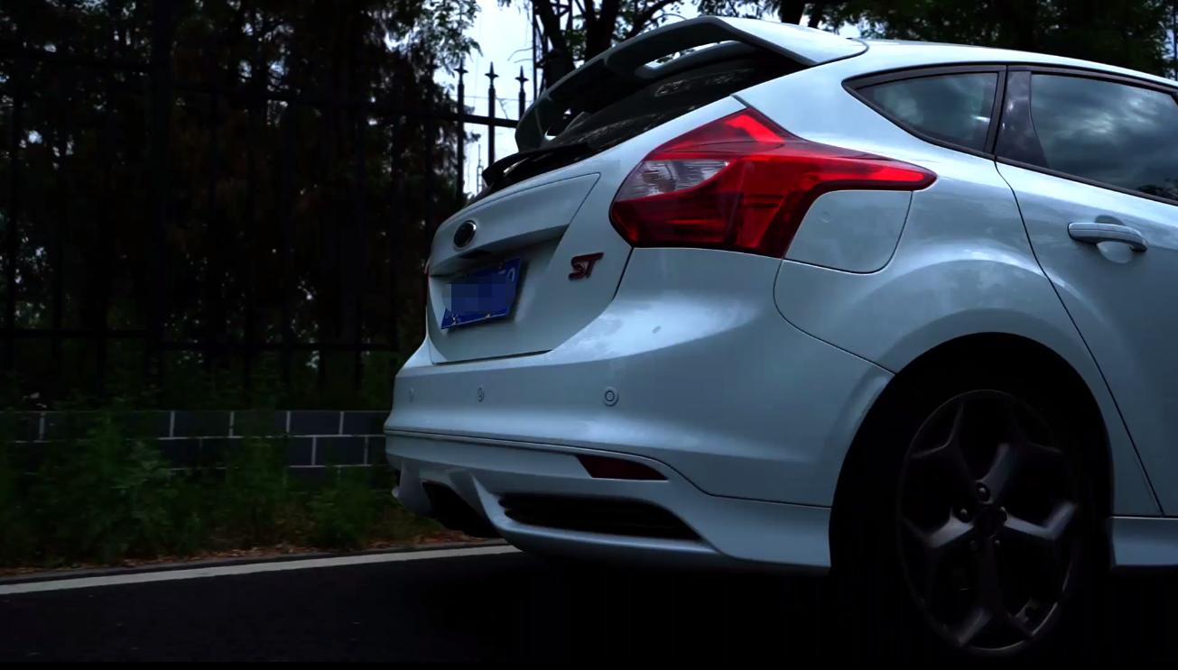 13万帮粉丝买了台手动钢炮,手里的GTI突然不香了