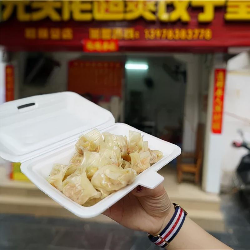 在桂林有好吃的火锅,在桂林的美食街