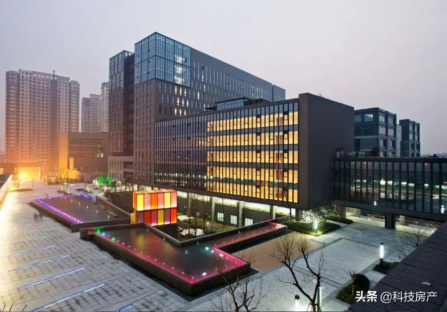 南京上海华为研发中心对比,华为杭州总部未来科技城