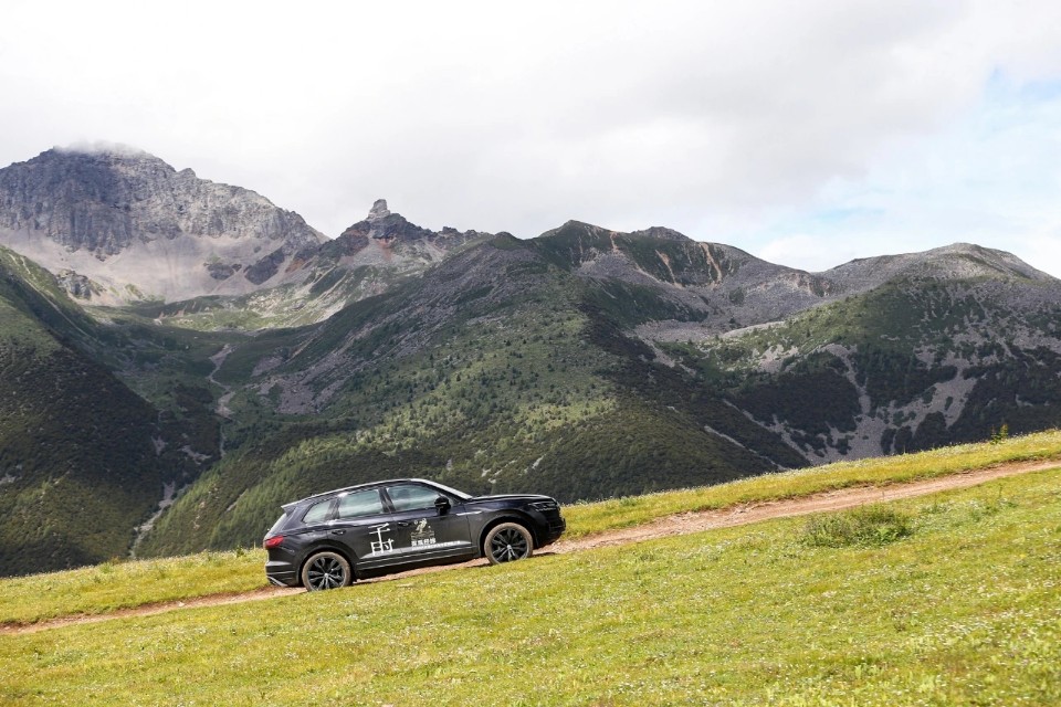 驰骋天地间品诗意中国|途锐十二时辰区域活动圆满收官