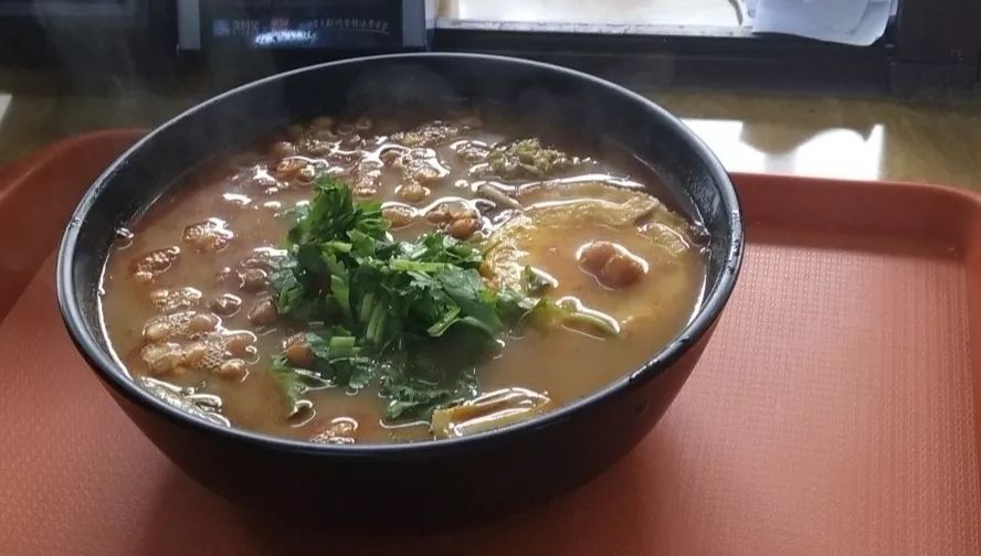 南京北大青鸟美食指南:小行路16号,1024G的胃也装不下