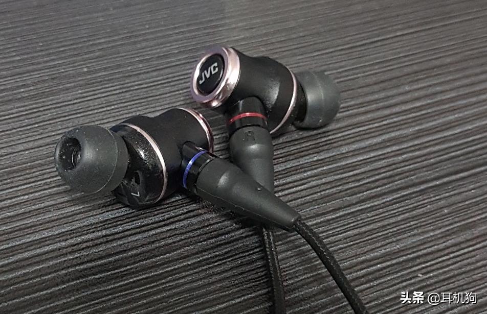 比有线耳机声音还大的蓝牙耳机,jvcfw001耳机拆解