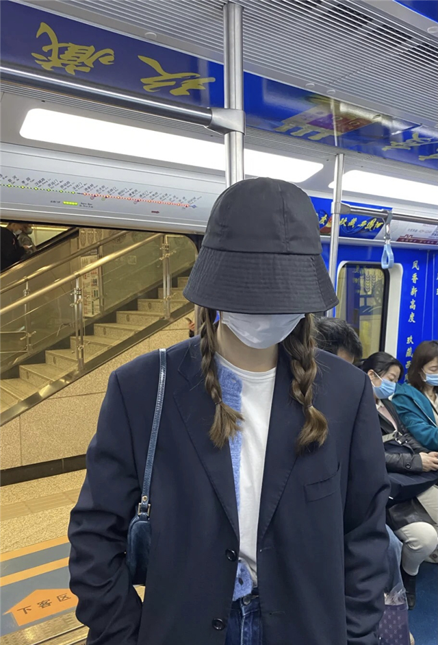 怎么选择适合自己头型的帽子,平顶帽子和圆顶帽子适合什么脸型