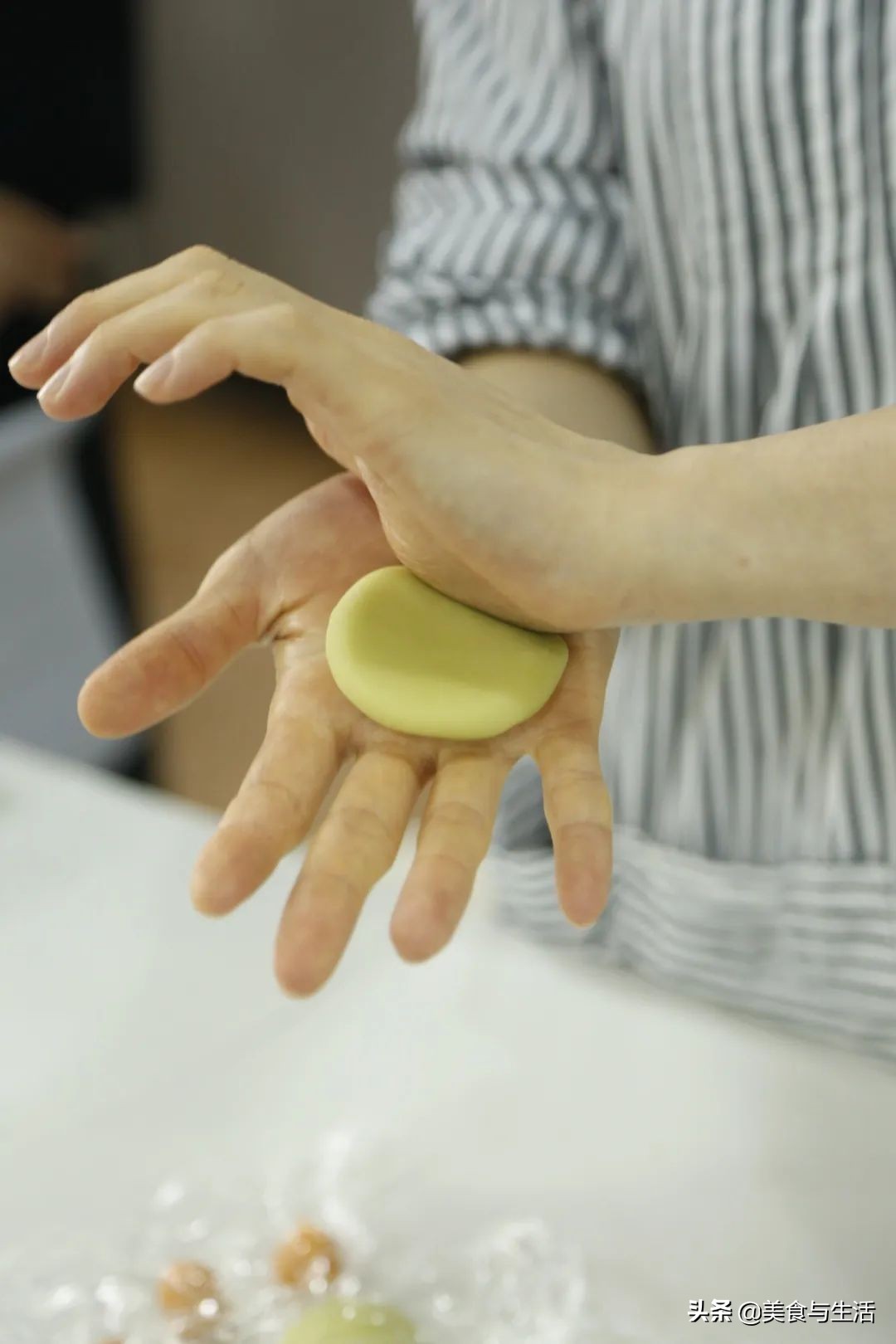 这道日式小甜点是穿越千年贵族的甜品，配方做法这就分享给你