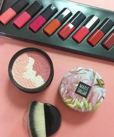 除了茅台片仔癀还有什么股,推荐三个良心好用的国货品牌