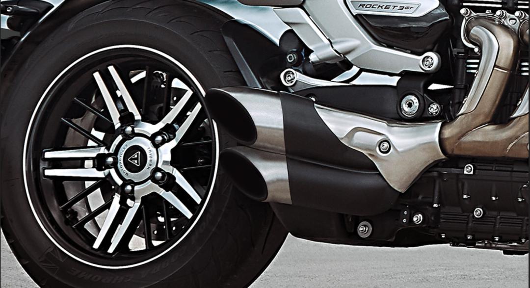 2万至3万双缸公认最好摩托车,2500cc三缸凯旋火箭