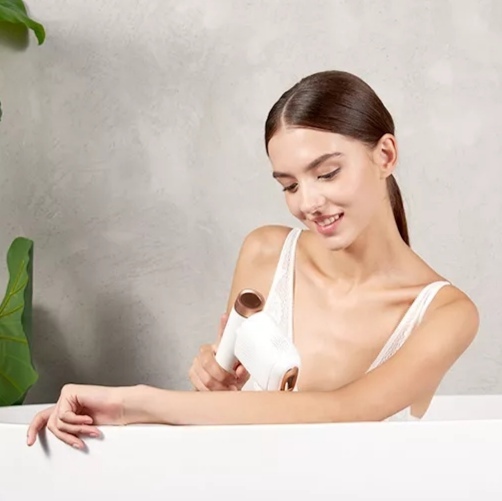 摆脱毛发稀疏,摆脱脚后跟龟裂获得光滑的白脚