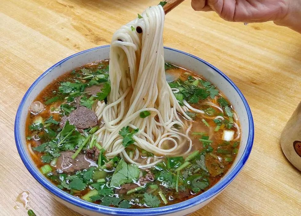 曾风靡全国的兰州拉面，为啥没人愿意吃了？原因有4点，太现实了