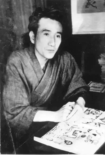 “生而为人，我很抱歉”，太宰治的一生，乃至今日，仍颇受争议