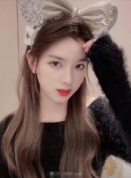 “被舔狗”后，王思聪不吃瓜，改发减肥信息了