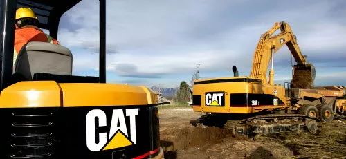 新手选择什么挖机,怎么选择中型挖机