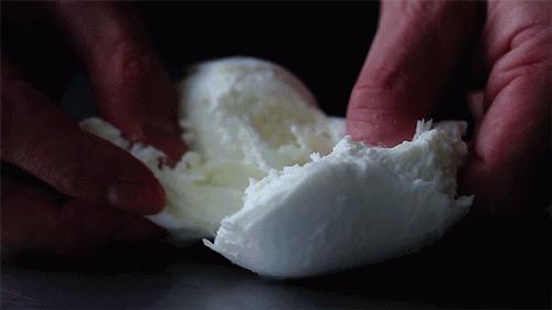 小苏打食用碱和泡打粉有什么区别,食用碱和小苏打和酵母的区别