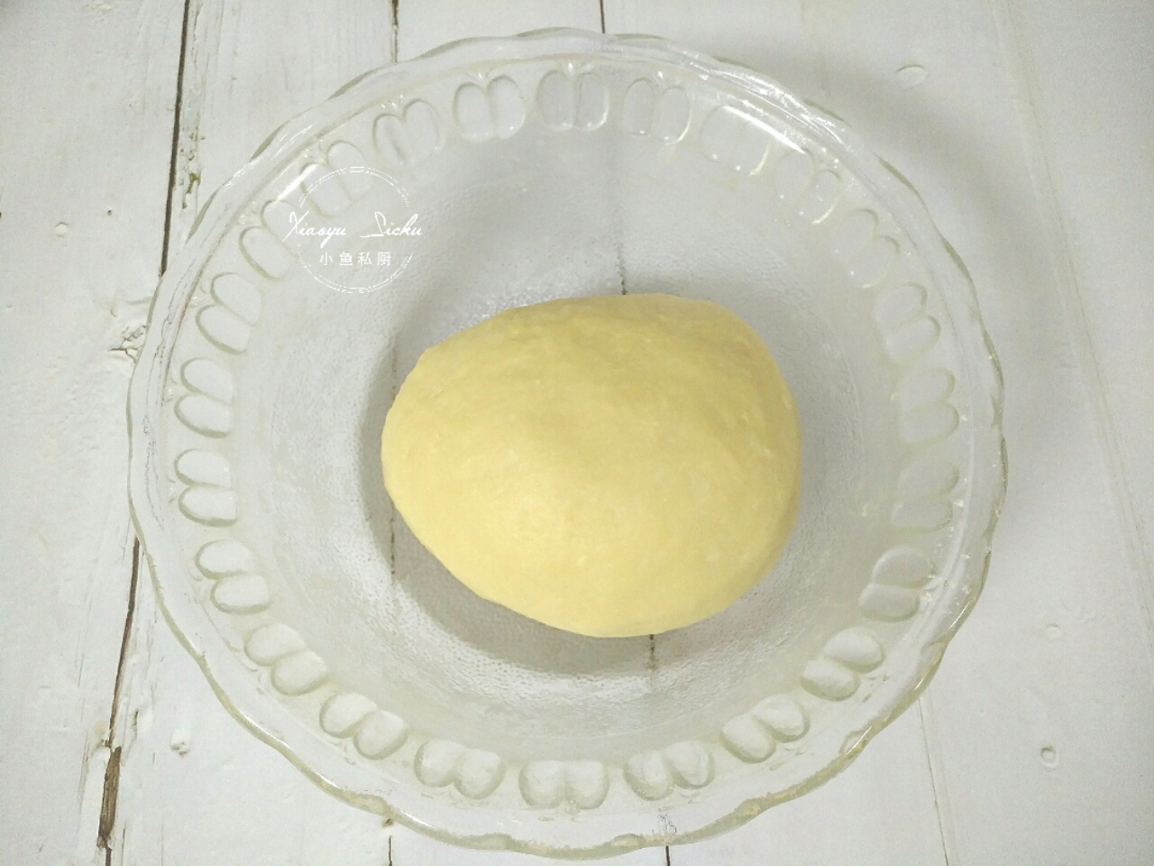 面包这个做法真简单，不用揉出手套膜，满满都是料，咬一口满嘴香