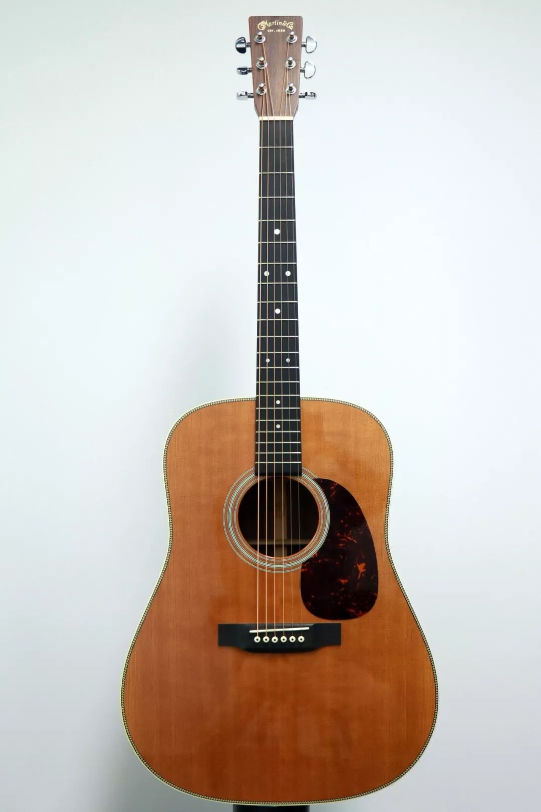 降价10000+，这把马丁HD28，你值得拥有