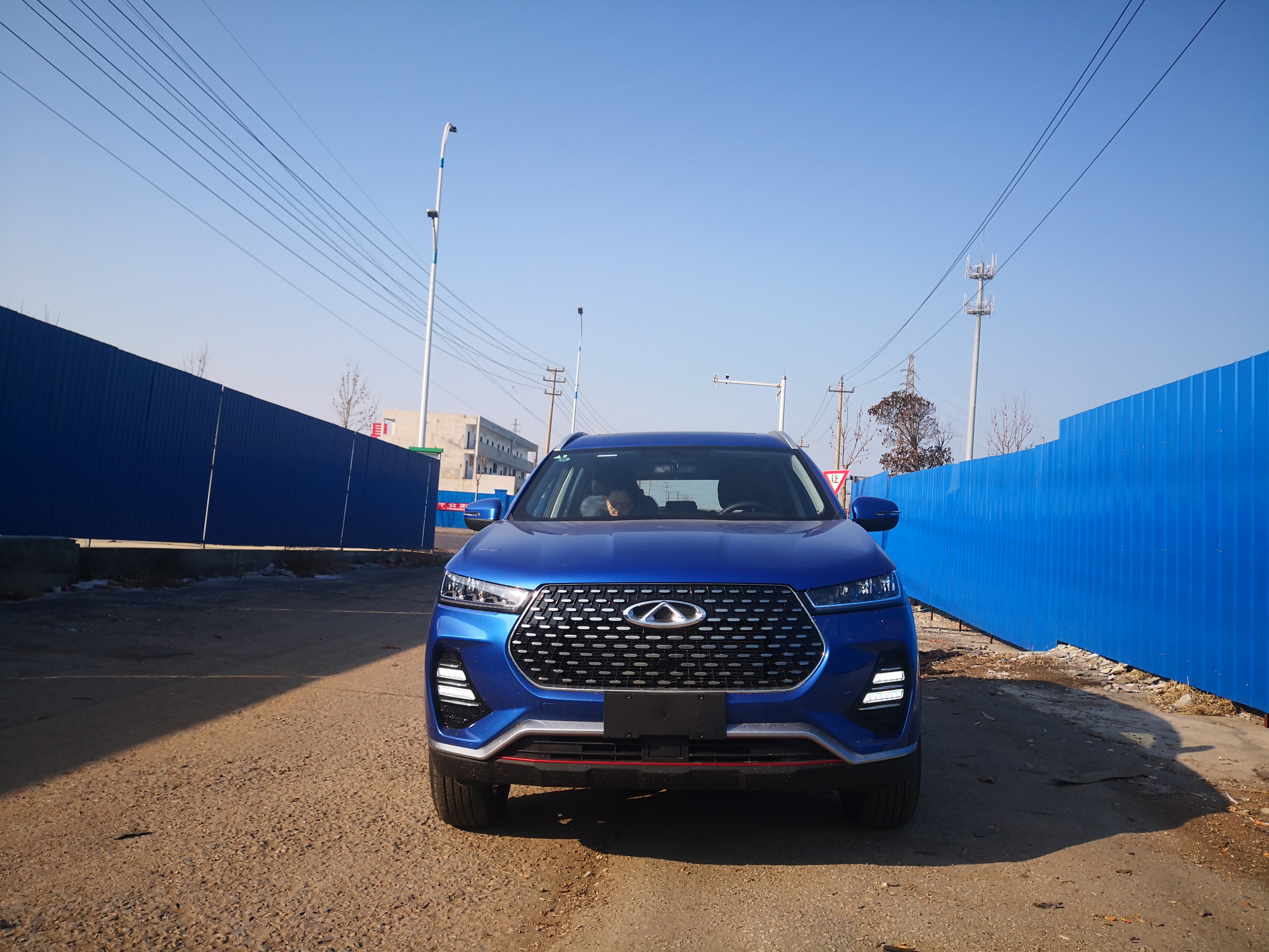 奇瑞狗哥,瑞虎7手动挡最低配暴力测试