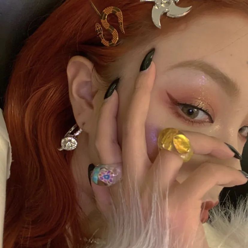 珍珠耳钉优雅永不过时,经典大方的耳钉