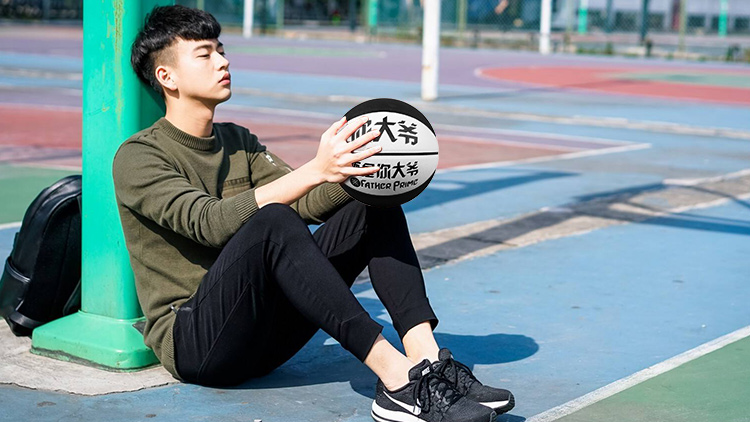 李宁利刃2怎么保养,李宁䨻怎么维护