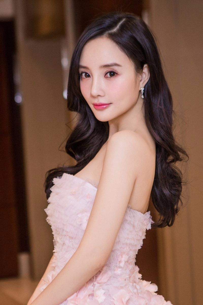 转型网红直播的10个女明星,4位网红转型成明星后现状