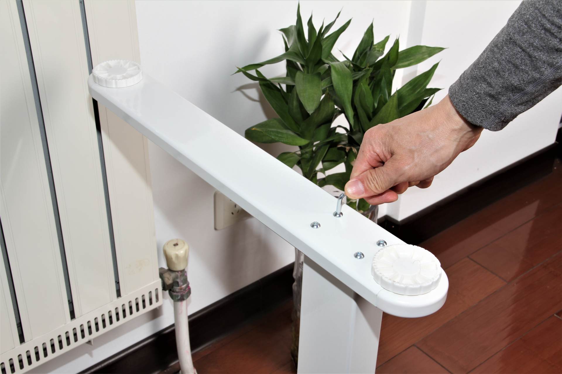 两千元以内电动升降桌，冠军孙杨推荐乐歌新品，伏案苦读不再腰酸