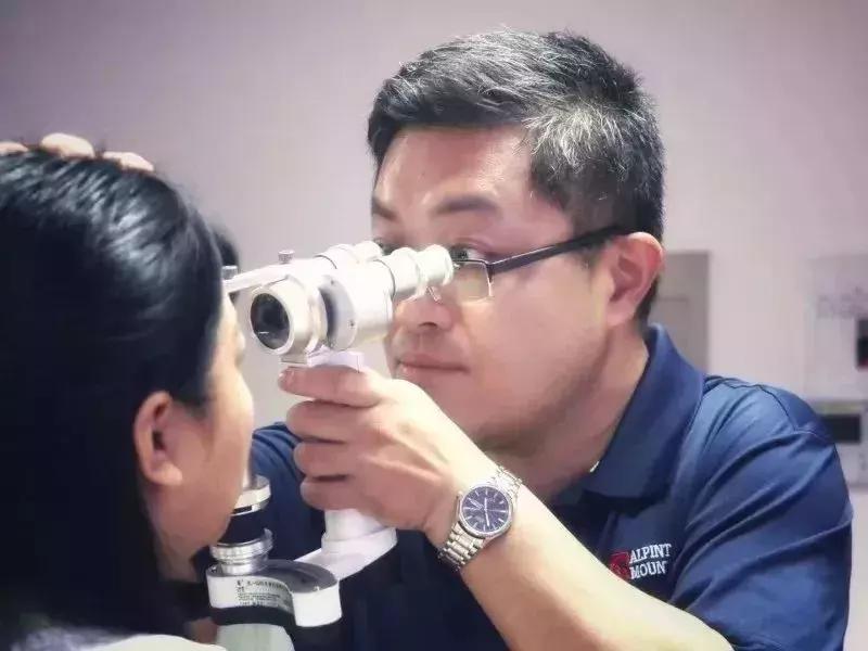 网红眼药水真的能恢复视力吗,网红眼药水降视力是真的吗