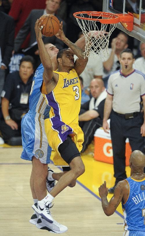 阿里扎09西决致命抢断,2009阿里扎逆天抢断视频