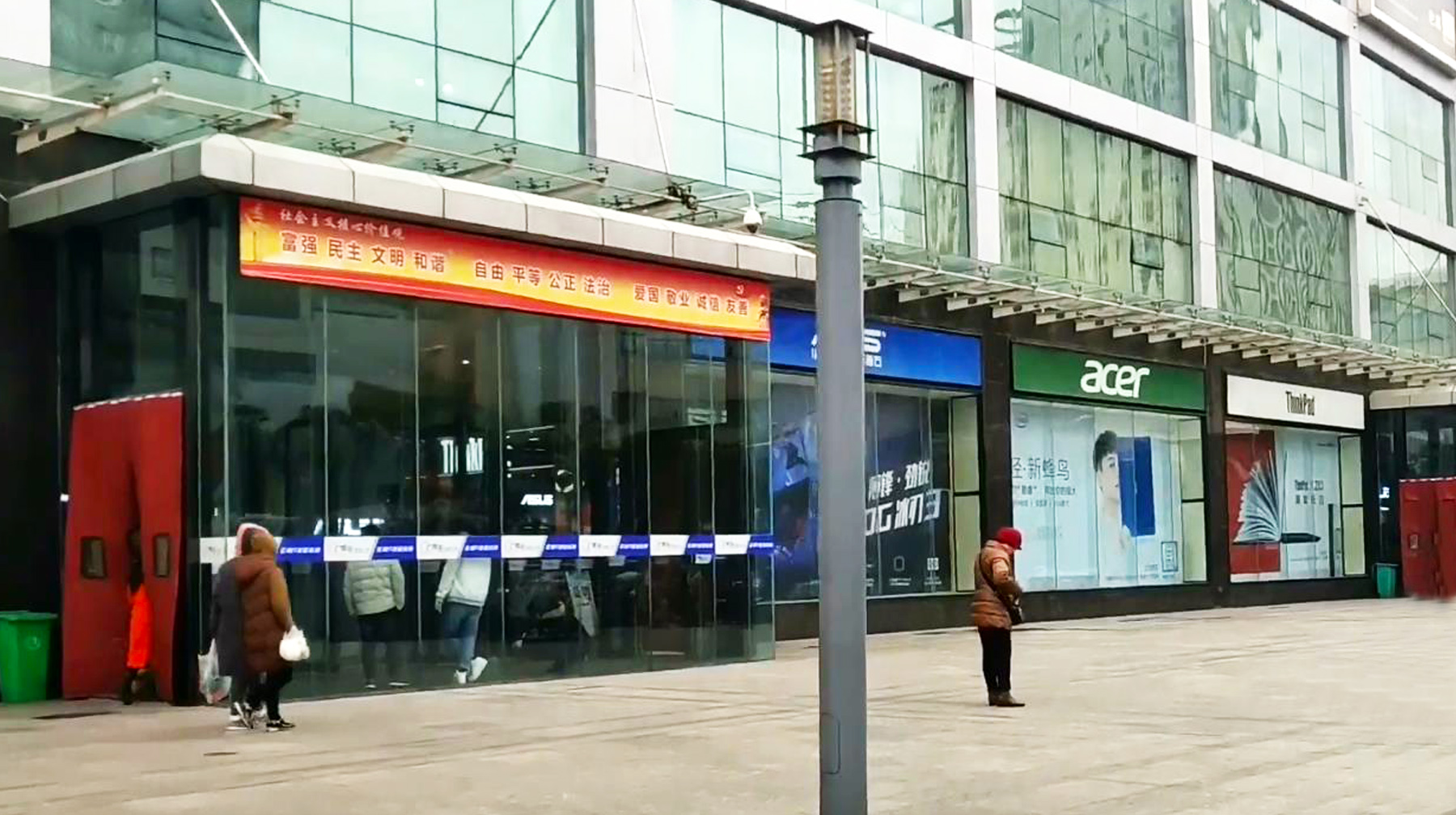 打卡武汉亚洲最大商场,武汉打卡的商场