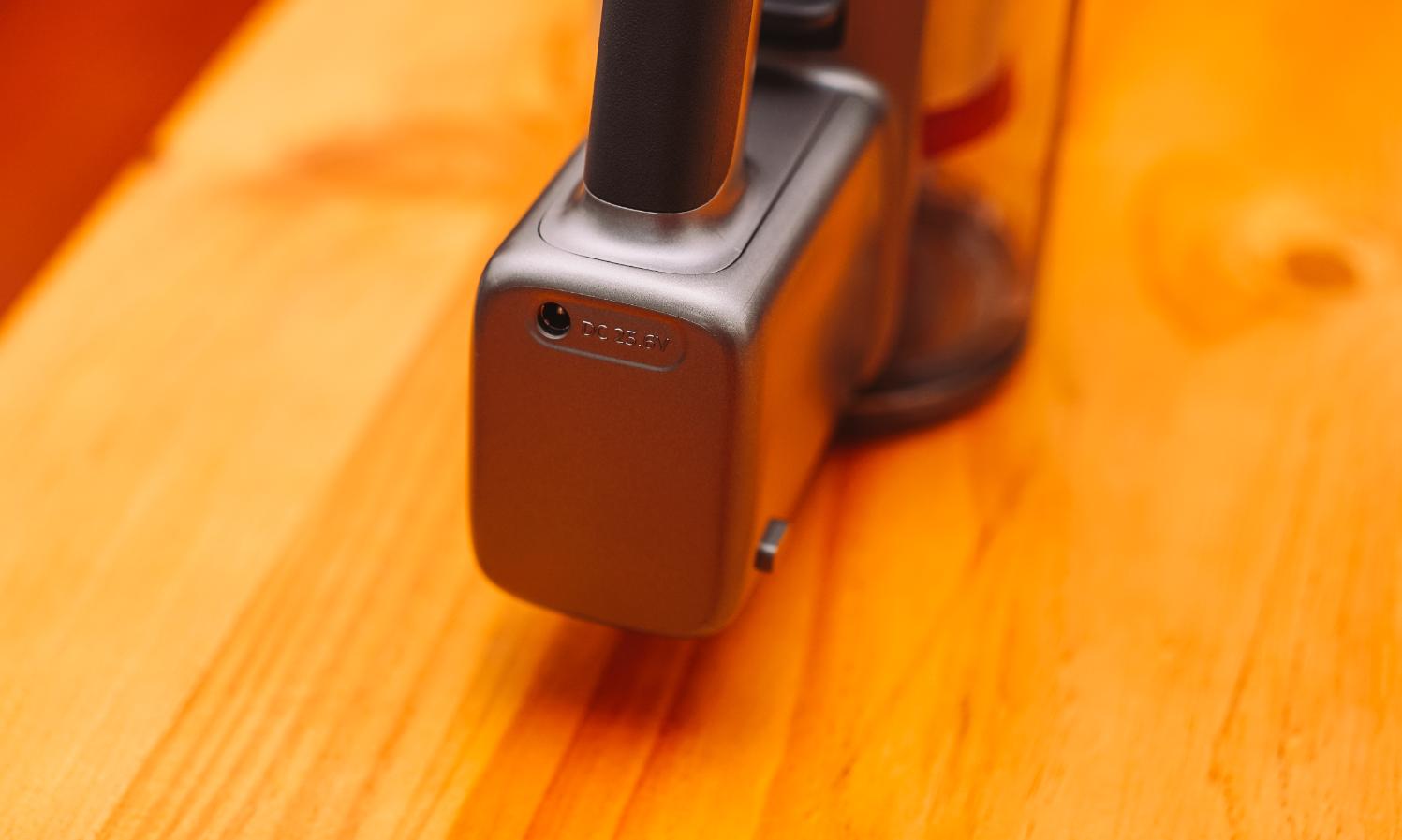 戴森吸尘器v8和石头h7,石头h7和戴森v12哪个好